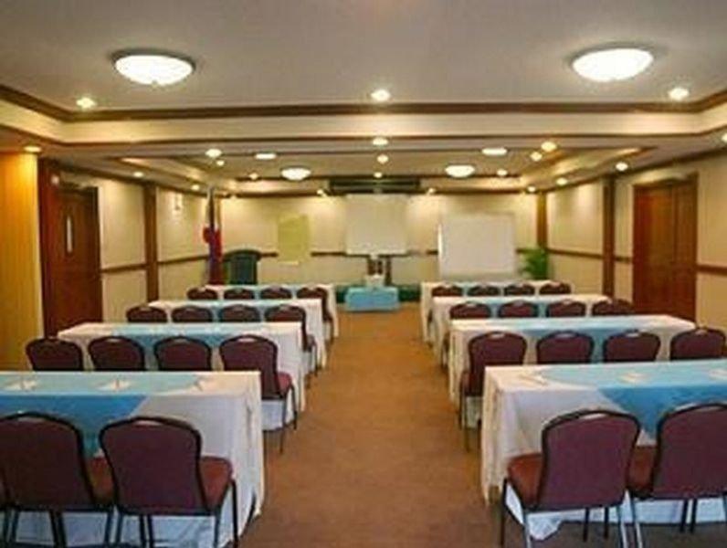 Days Hotel Mactan Cebu Lapu-Lapu City Exterior foto